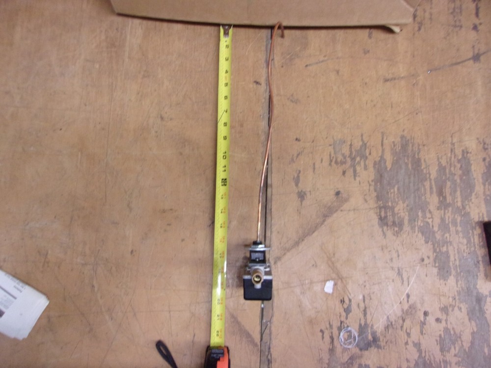 Johnson Control T3610-1002- Pneumatic low limit controller- NOS