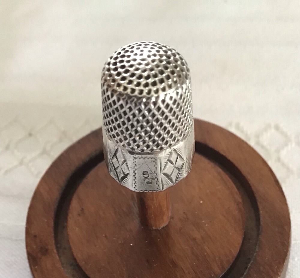 10 Panel Silver Thimble, Size 6, “Anne” Engraved