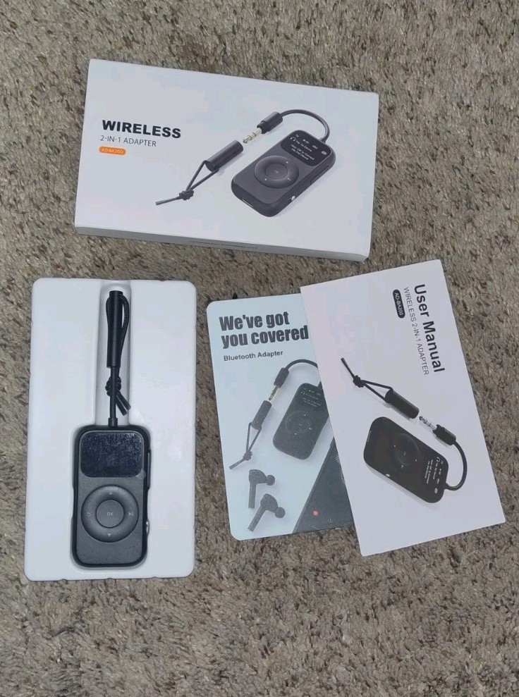 SoundSync Pro Bluetooth Transmitter & Receiver - Dual Pairing for TV & Airplane