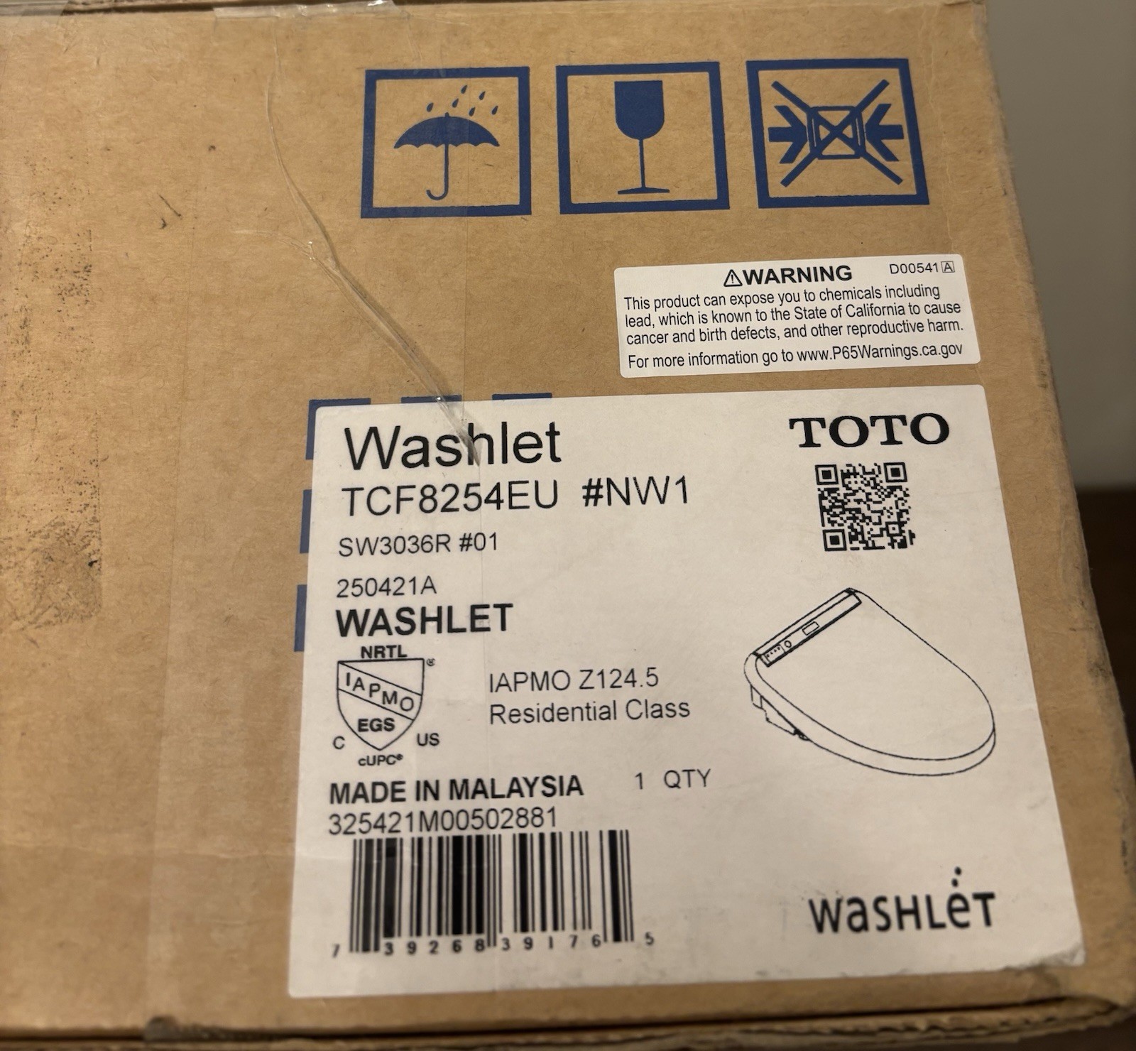 TOTO WASHLET K300 Plastic Toilet Seat, White - SW3036R01 - MINOR CRACK