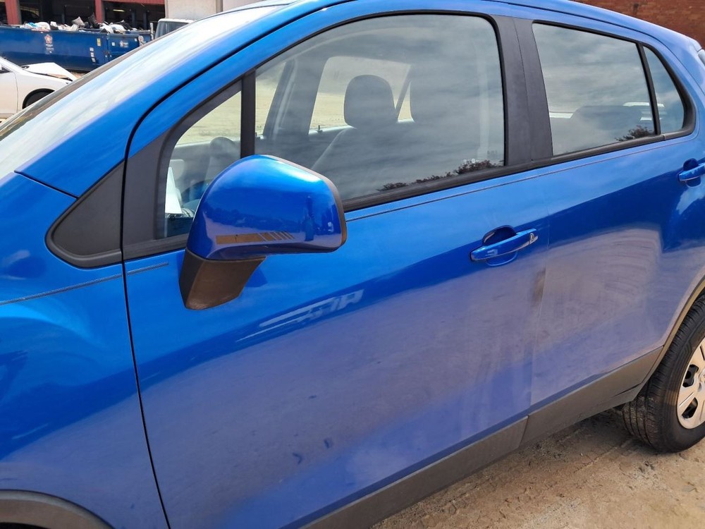 TRAX 2016 Glove Box 4768274