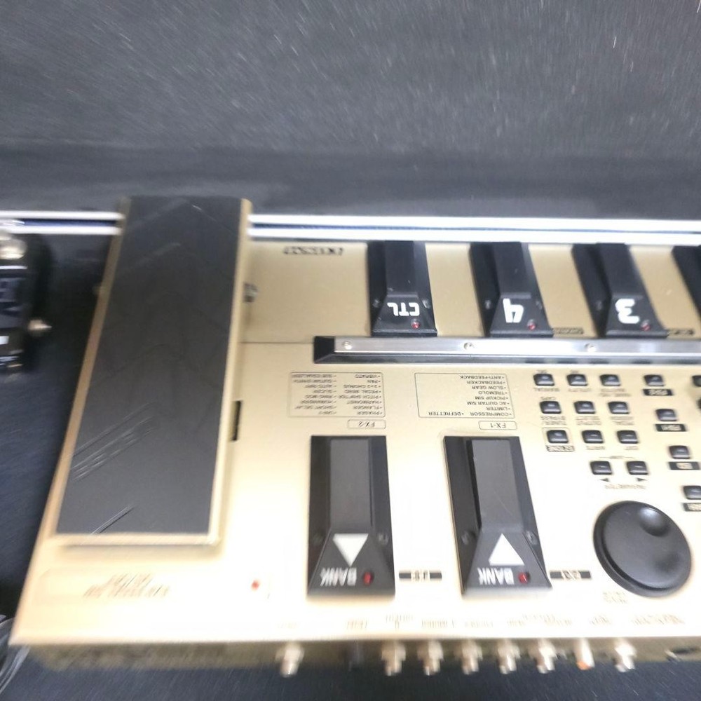 BOSS GT-6 Multi-Effects Processor with Hard Case and KORG Tuner