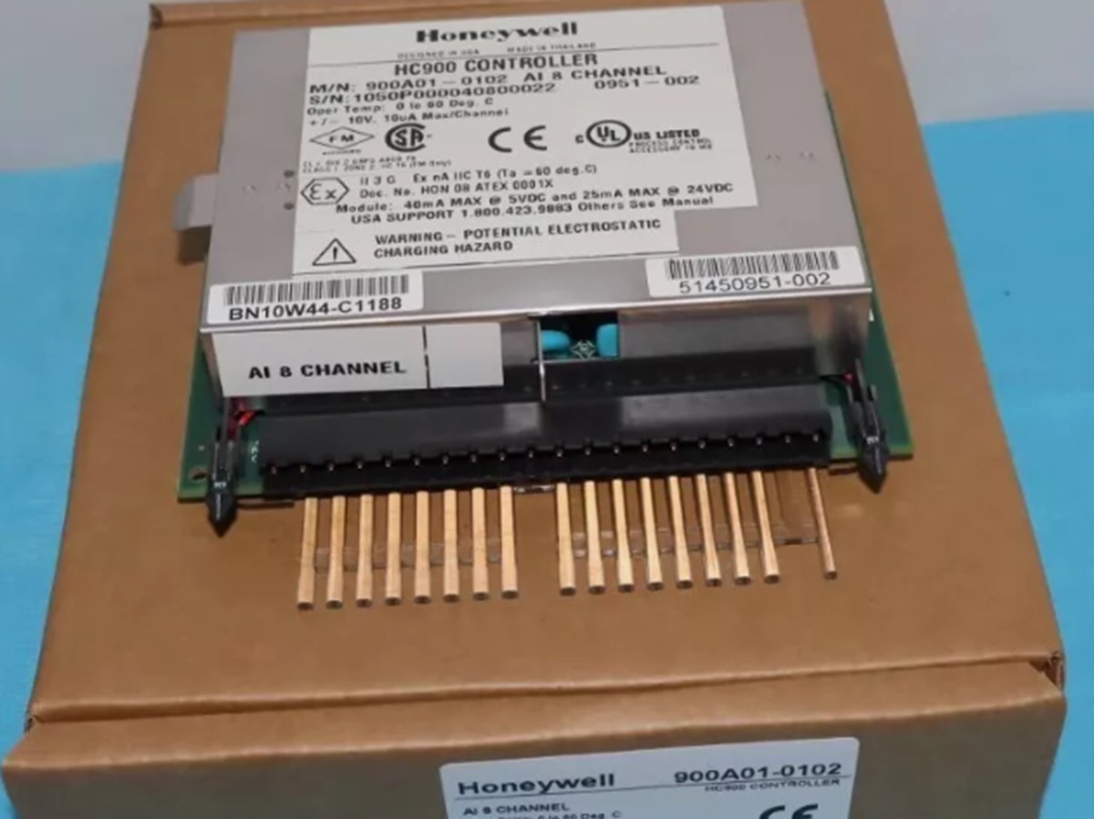 New In Box HONEYWELL 900A01-0102 PLC Controller US Free TAX