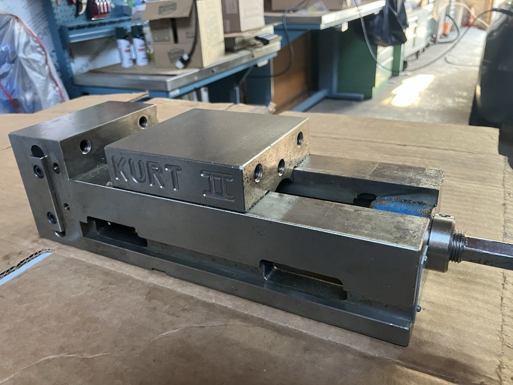 KURT 4" PULL-TYPE II CNC MACHINE VISE #PT400A