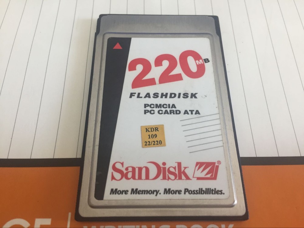 SANDISK 220MB FLASHDISK PCMCIA PC CARD ATA
