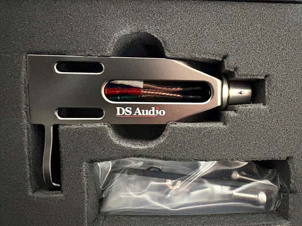 DS Audio Hs-001 Solid Head Shell Ultra Duralumin Body SHELL weight 10.5g