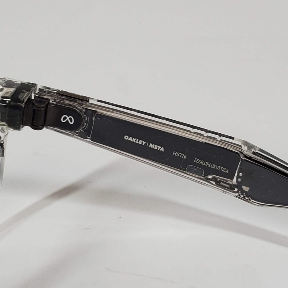 Oakley Meta Smart Glasses HSTN