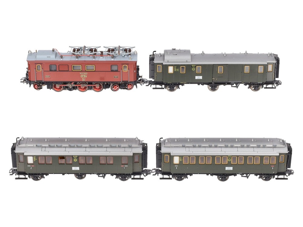 Marklin 26537 HO Bavarian Group Passenger Train Set EX/Box