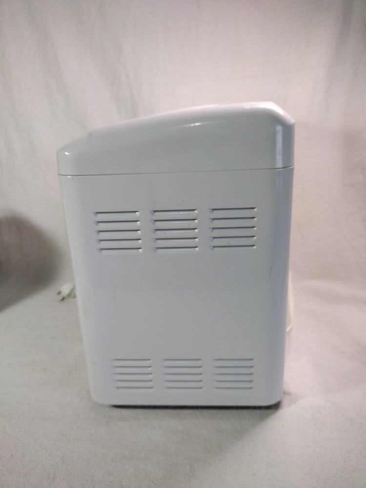 Regal Kitchen Pro Breadmaker Model K6743 Kitchen Appliance Auto Bread Machine