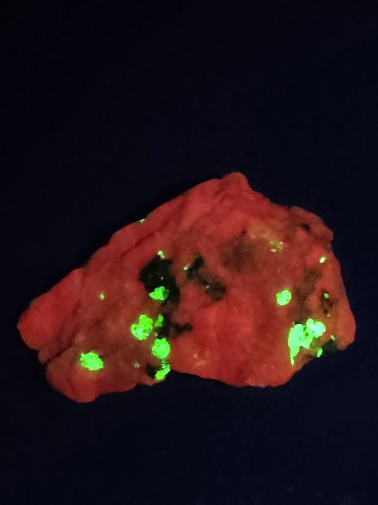 Fluorescent Willemite/Calcite Specimen 22.6 Grams