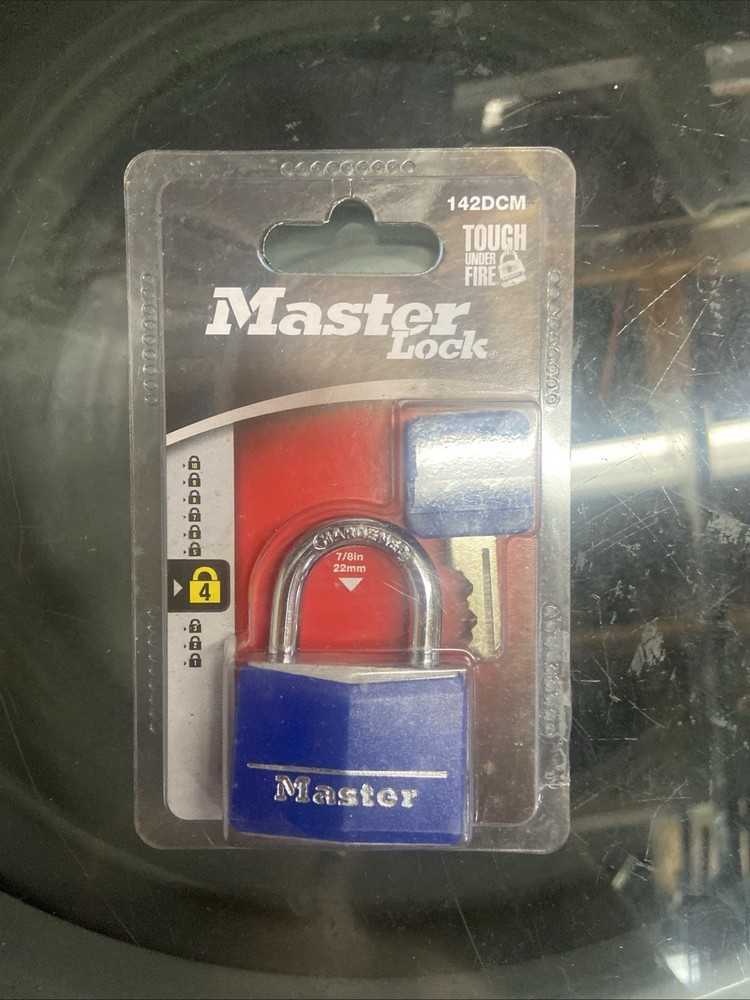 Master Lock 142DCM Covered Aluminum Keyed Padlock, 1-Pack, Blue