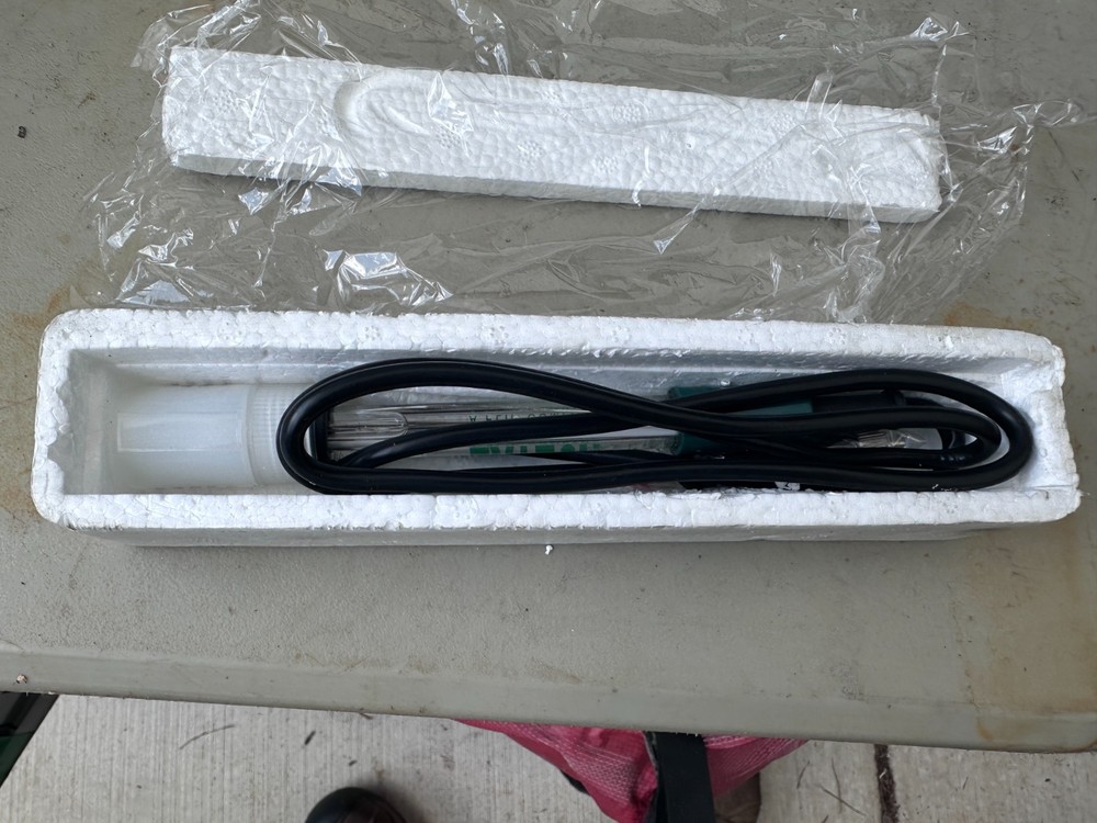 EXTECH Replacement Electrode: Conductivity/pH/T - PH305 pH Electrode - 4TXG7