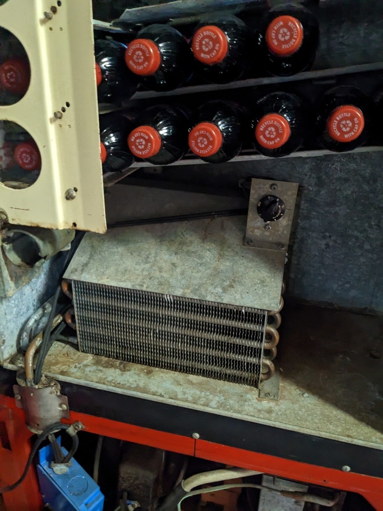 VENDO 56 Coca Cola Vintage Coke Machine