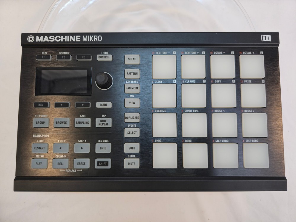 Native Instruments Maschine Mikro MK2 Drum Machine Controller