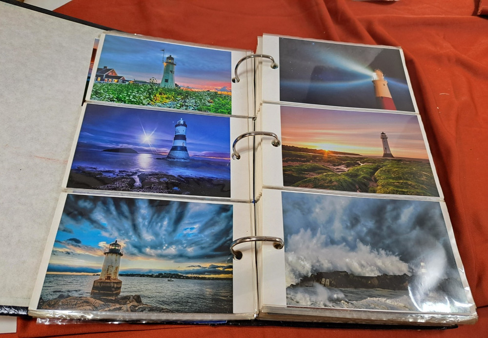BLACK ALBUM W/100 FULL COLOR LIGHTHOUSES, 249 SHIPS