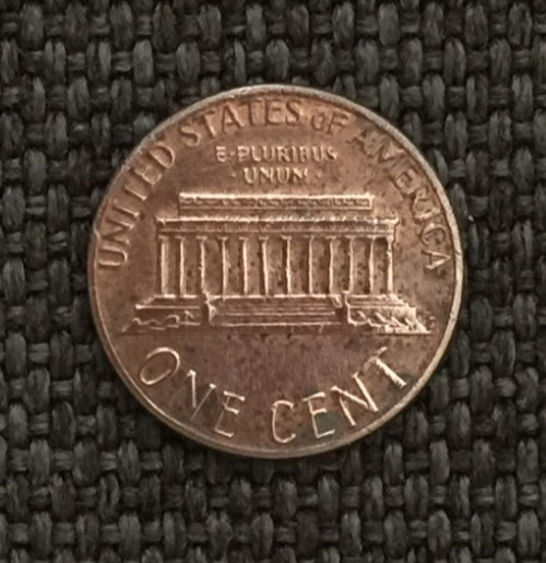 1983 P Lincoln penny, 2.52 gr, actual coin in picture, free shipping.