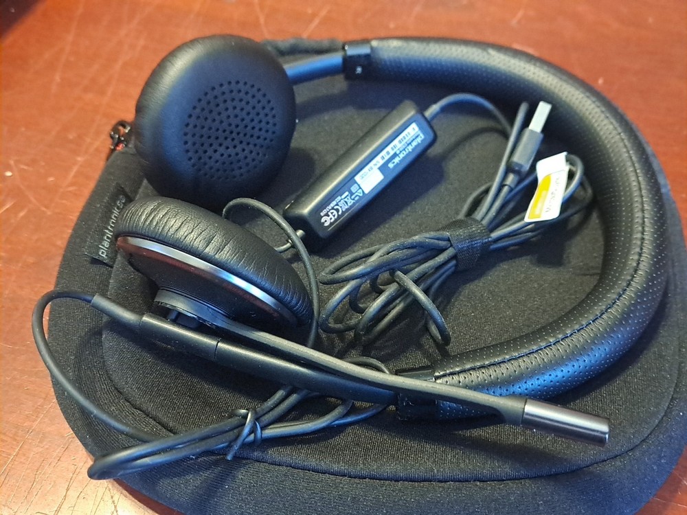 Plantronics Blackwire C520-M Wired Headset USB w/ Controls And Protective Case