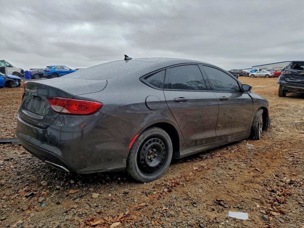 200 2015 Glove Box 4997899