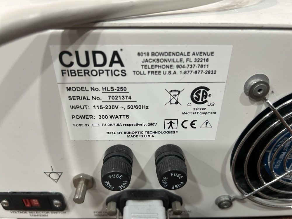 CUDA FiberOptics HLS-250 Halogen light Source