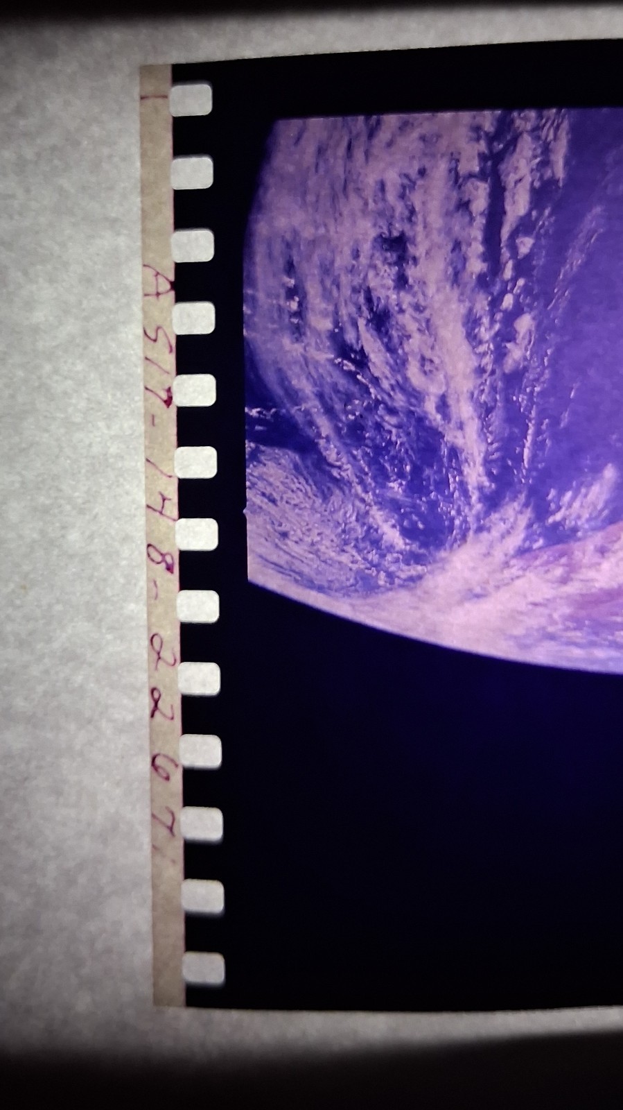 VINTAGE NASA APOLLO 17 70MM FILM CUTOUT AS17-148-22671