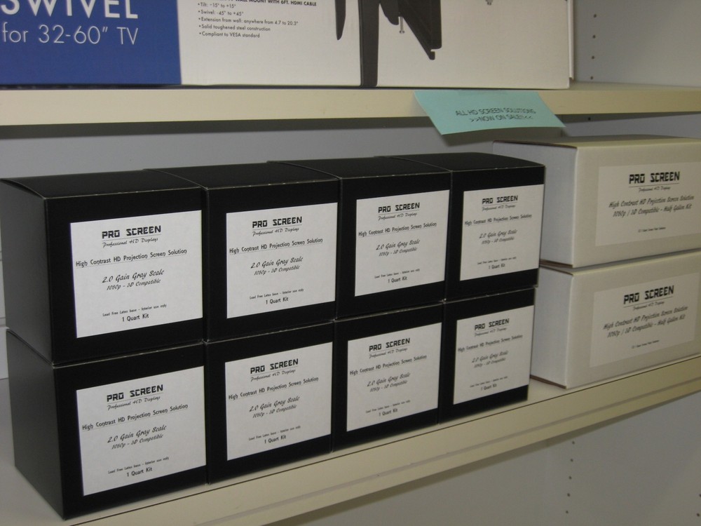 HD Projector / Projection Screen Paint Solution - 1 Quart 4K Full HD 1080p 3D