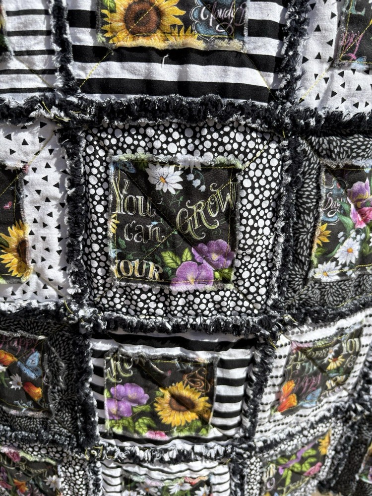 Handmade Patchwork Rag Quilt Throw Black Cotton Floral Inspirational Pattern