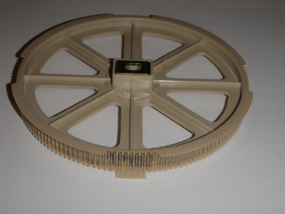 Large Gear for Breadman Ultimate Bread Maker TR2200CE (3-Rivet Pan Version)