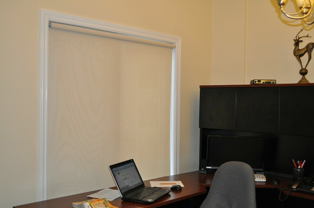 Customized RF Remote controlled Motorized Electric solar mesh roller Shades