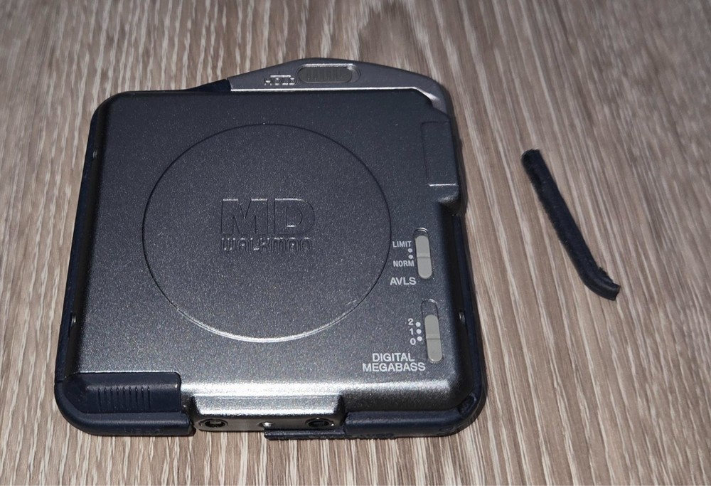 Sony MZ-E45 MD Walkman Portable Player - Tested Working - Please READ