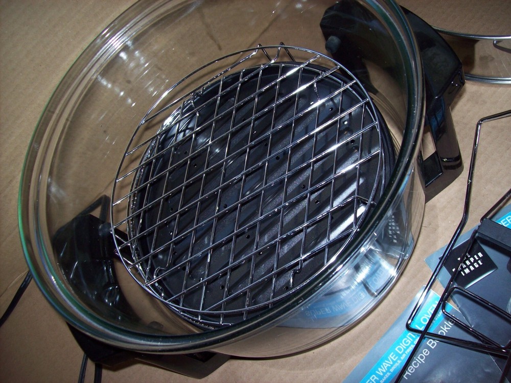 the Sharper Image Super Wave Digital Oven excellent clean working condition