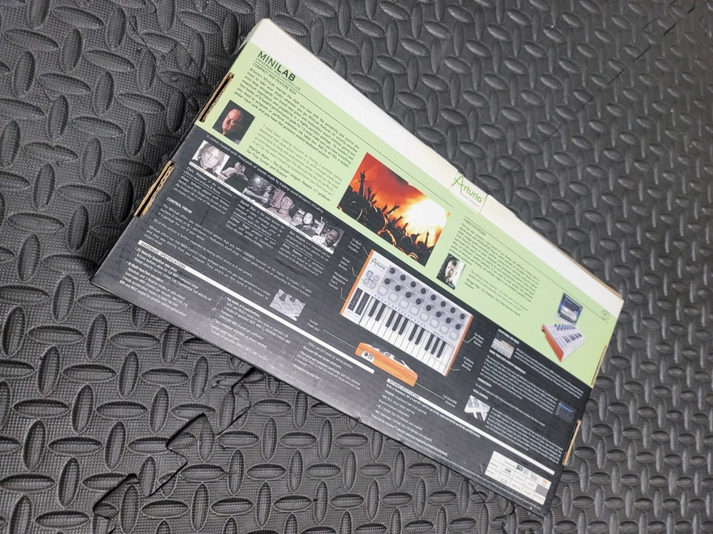 Arturia MINILAB Universal MIDI Controller Keyboard