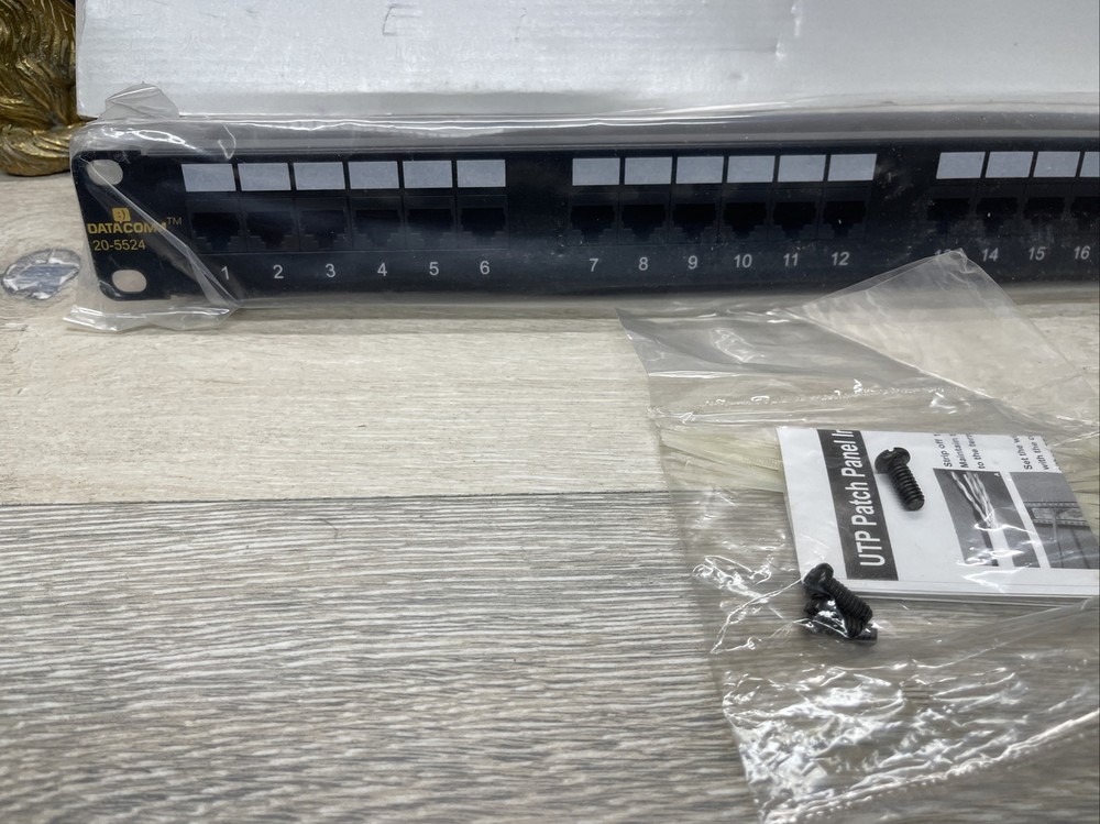 DataComm Electronics CAT5e 24 Port Patch Panel