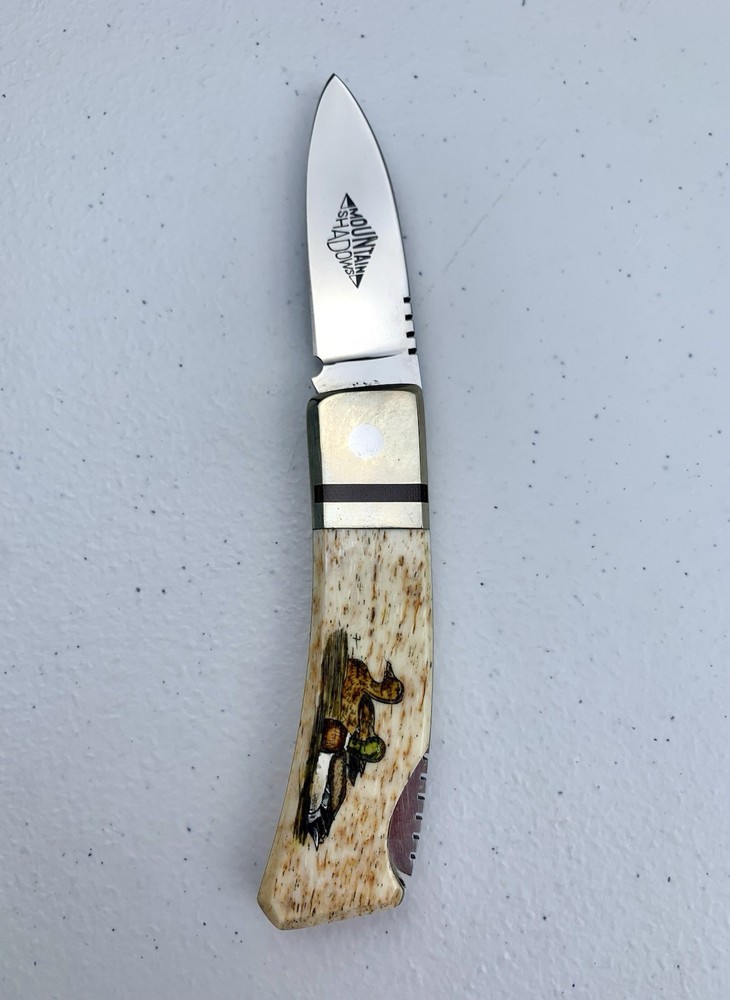 Vintage Precise Mountain Shadows Custom Scrimshaw Lockback Folding Knife