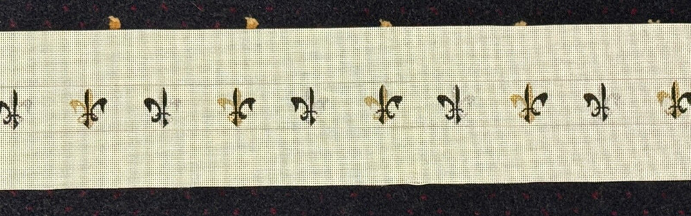 Metallic Fleur de Lis Belt (640) Needlepoint Canvas