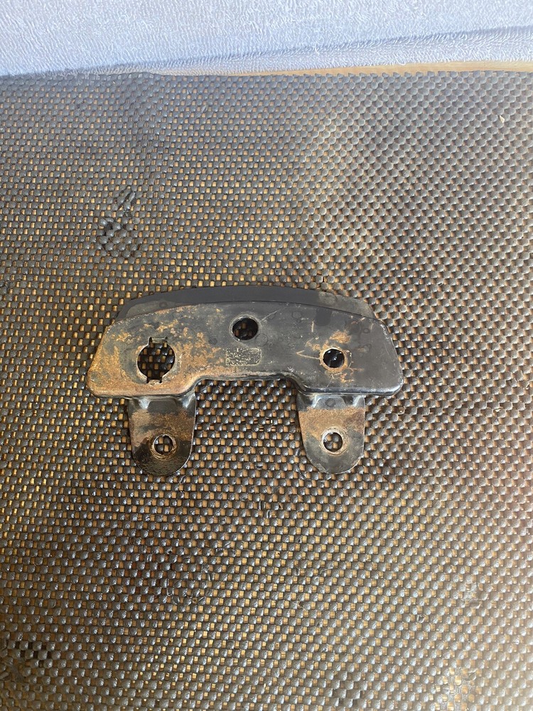 YT125 YAMAHA 1980-1985 DASH CABLE HOLDER