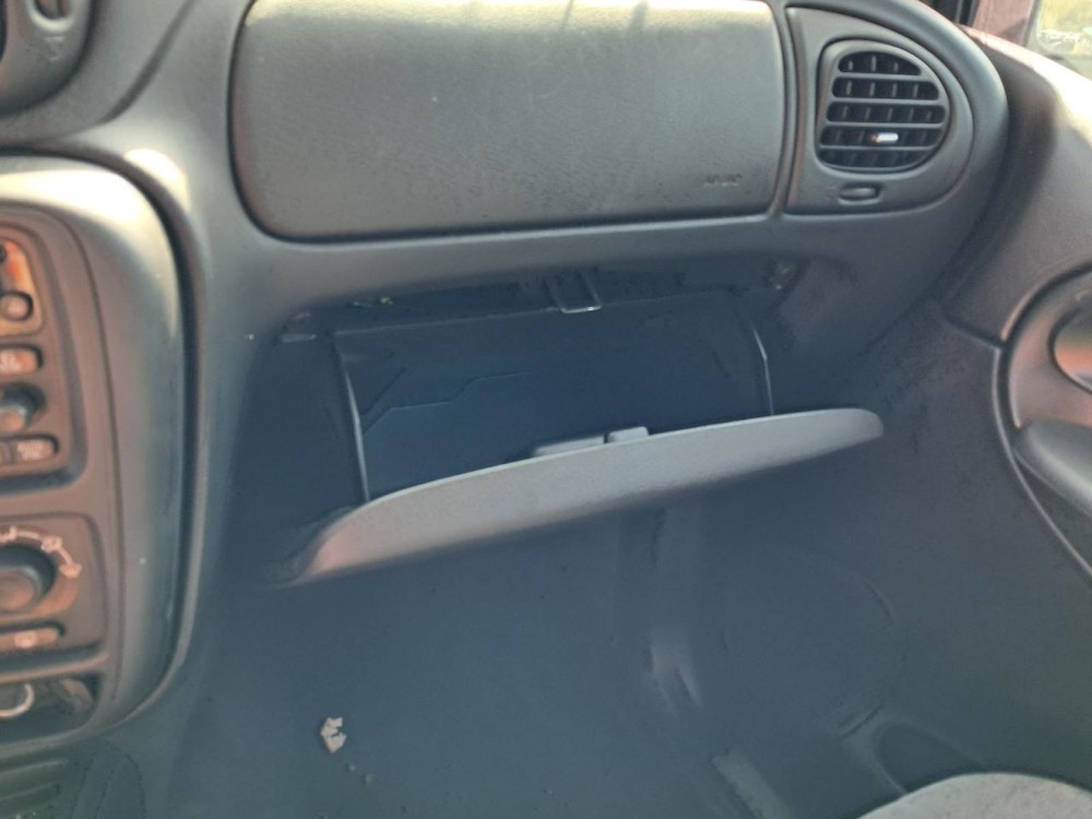 TRAILBLAZ 2008 Glove Box 4820986