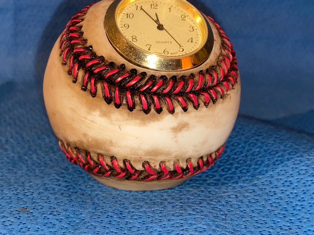 SS Sarna Baseball Desk Clock