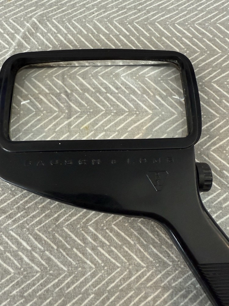 Vintage Bausch & Lomb Illuminated Magnifier – Working Condition