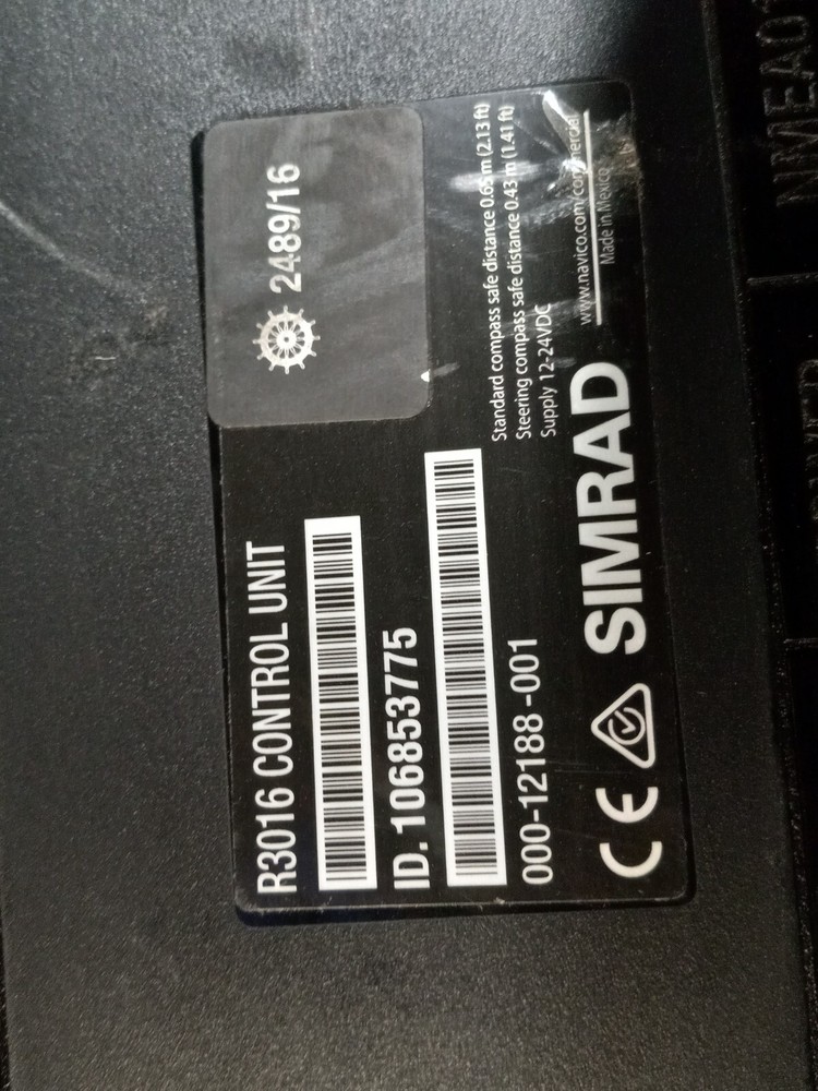 Simrad R3016 16" Radar Display WITH FRONT COVER NICE LCD