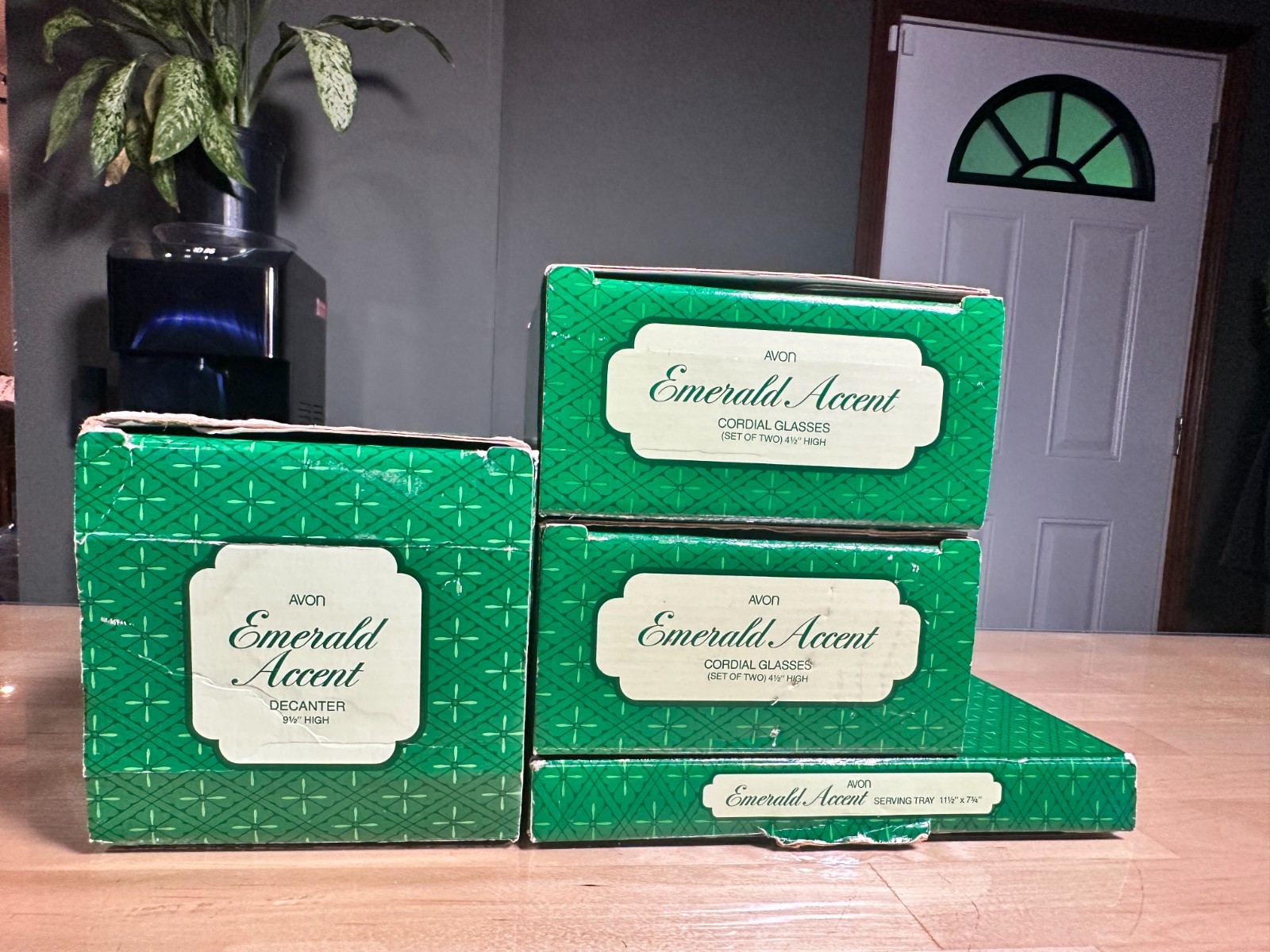 AVON Vintage EMERALD ACCENT Glass Decanter Set with Tray & 4 Glasses + Boxes 80s