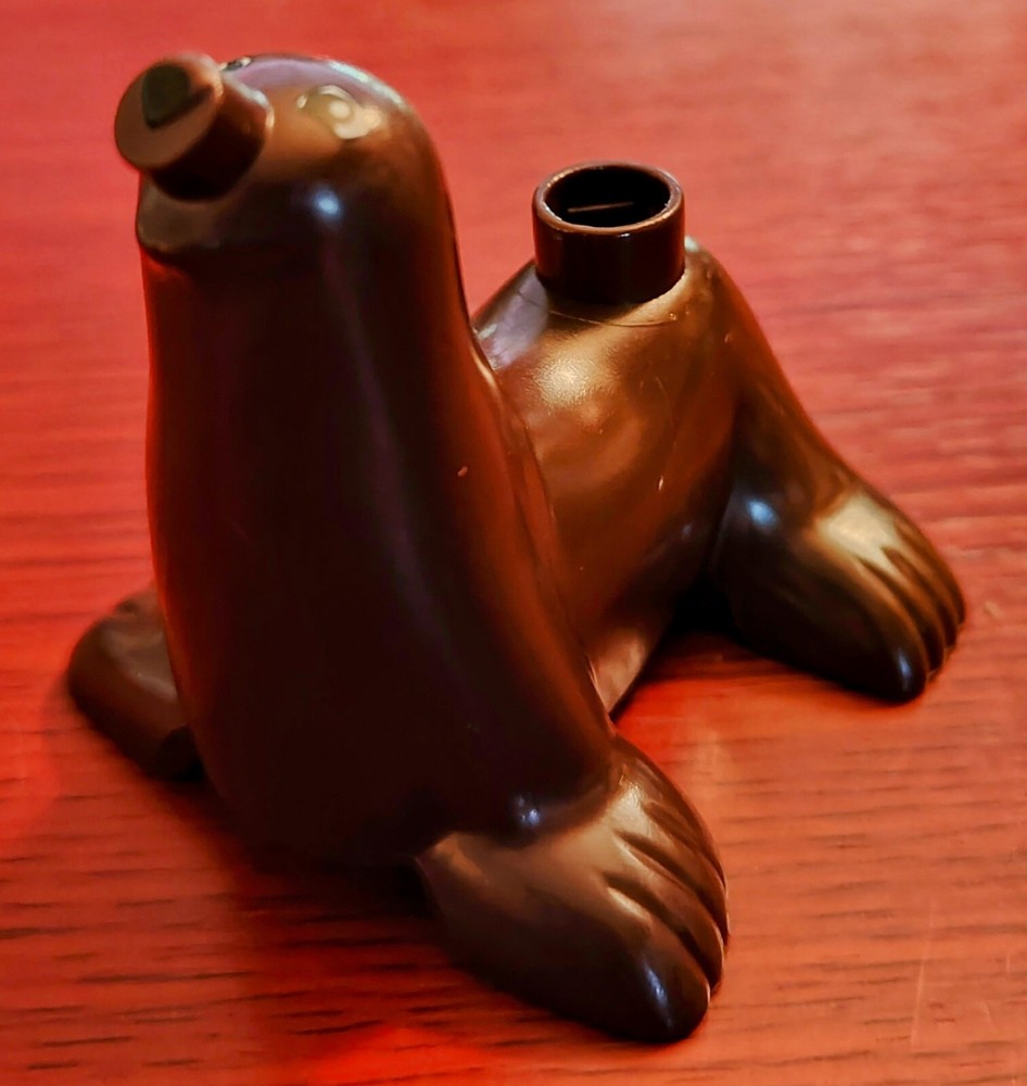Duplo Sized Seal - Brown