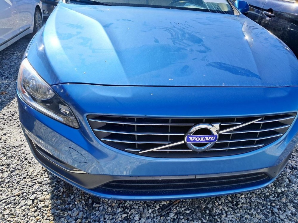 S60 2014 Glove Box 4848861