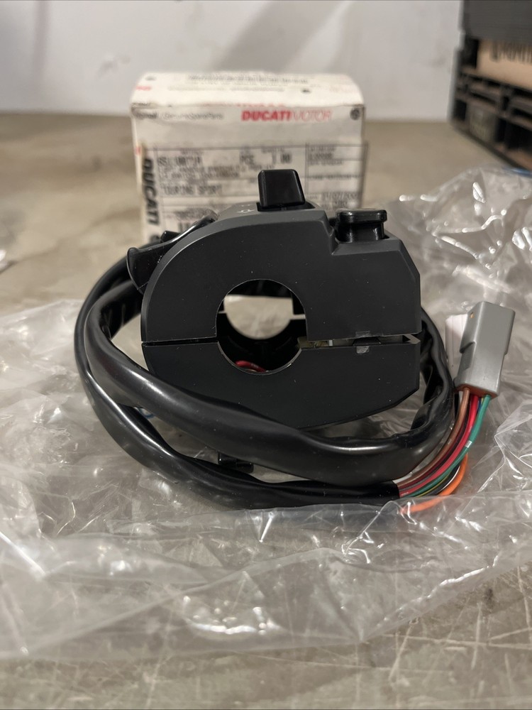 X11 OEM Ducati Left Hand Switch 65110071A