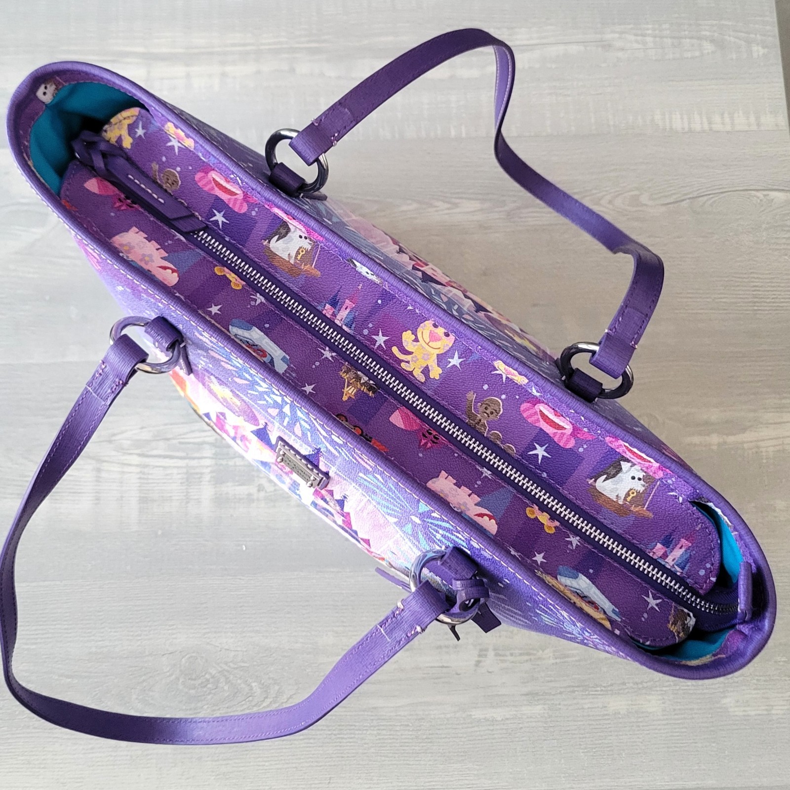 Disney Dooney & Bourke Disney Parks Joey Chou Castle Tote Bag Large NWOT