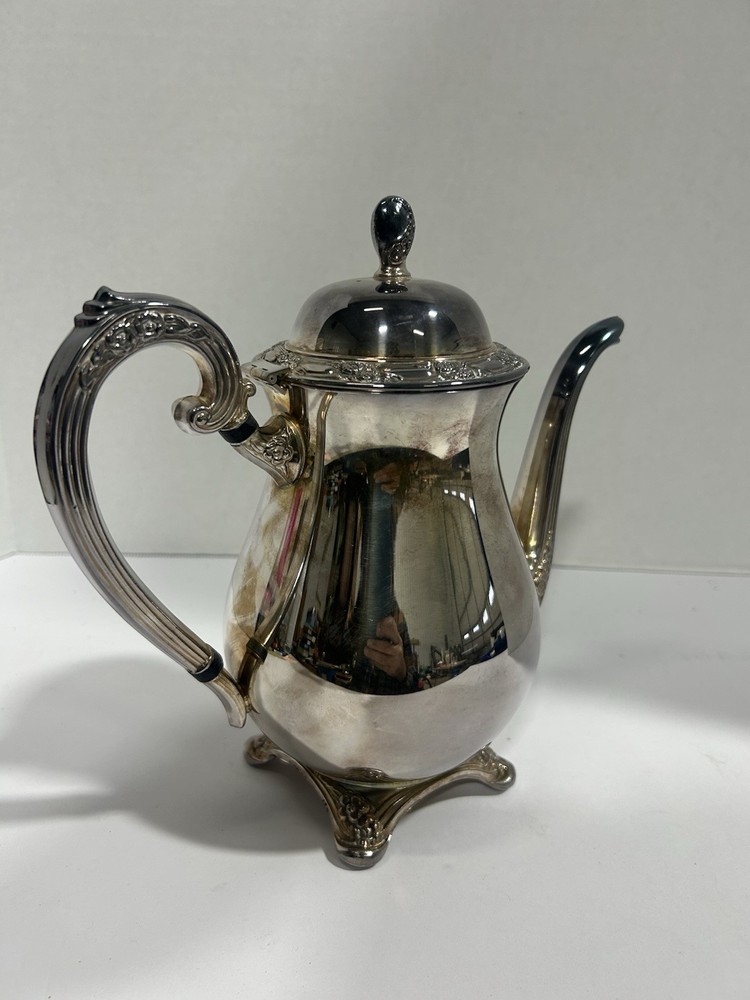 Vintage Oneida SilverSmiths Silver Plated Hinged Lid Coffee Server