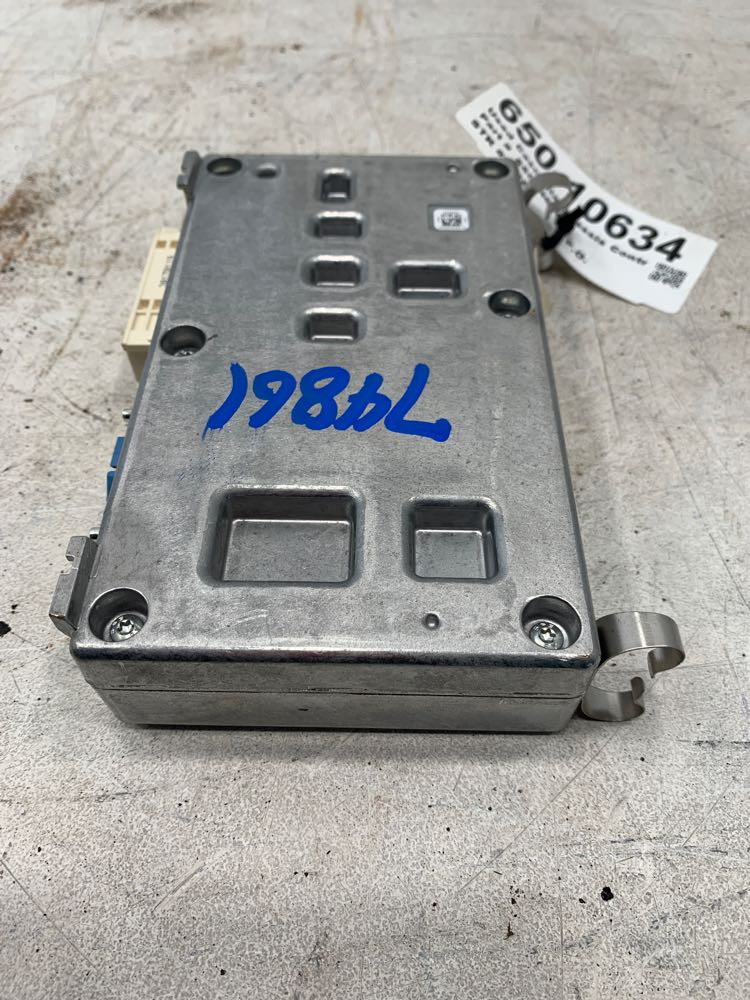 2018 Freightliner Cascadia Cab Module 6605466001 (650-10634)