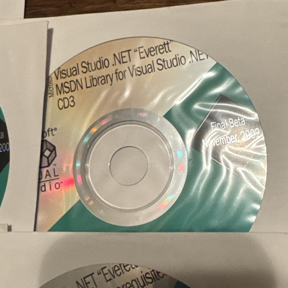 Microsoft Visual Studio.NET 2002 Professional Edition “Everett” MSDN Discs
