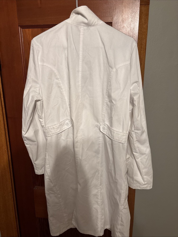 Women’s White Cherokee Lab Jacket