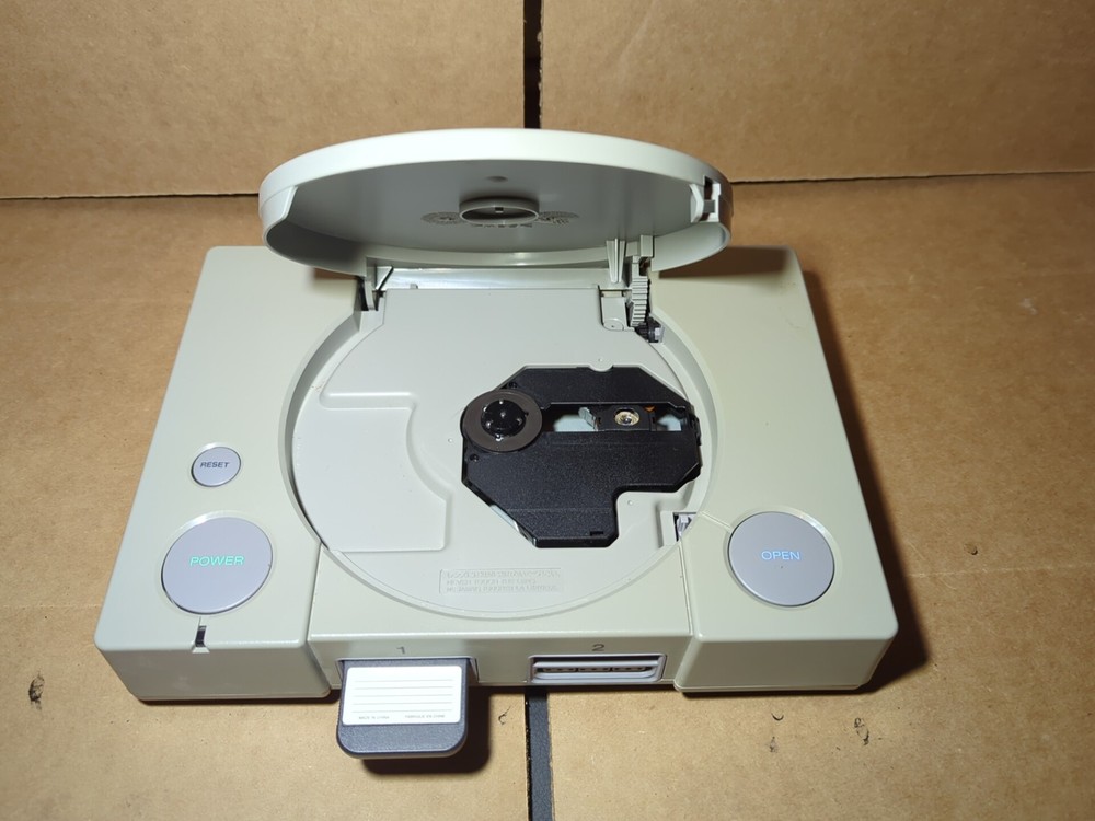 Sony PlayStation 1 PS1 Console SCPH-9001 Bundle w/Memory Card, Controller, Cords