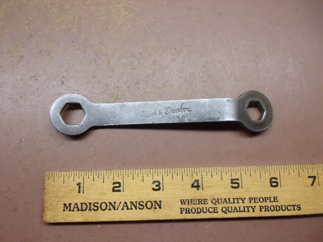 Black & Decker 6” Offset Spanner Wrench No. 33901 w/Script B & D Very Clean!
